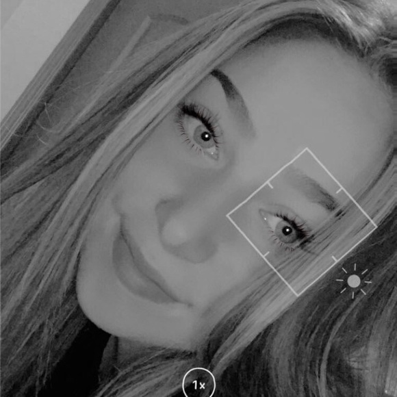 Meet your Posher, Savhaunna - Picture 3 of 5